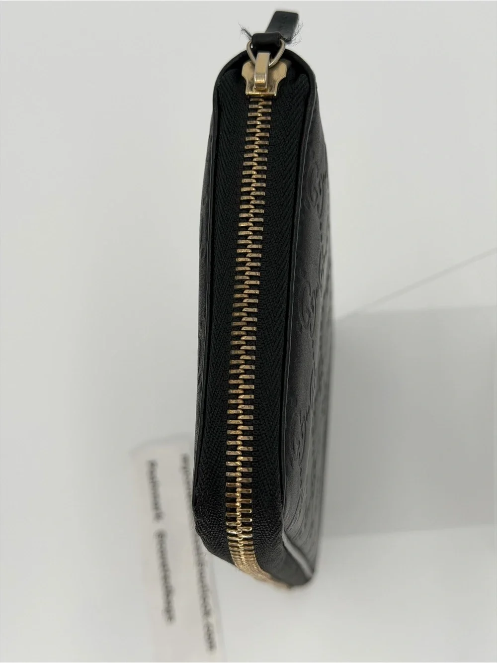 Gucci Black GG Embossed Zip-Around Organizer Wallet Good Condition - Picture 8 of 14
